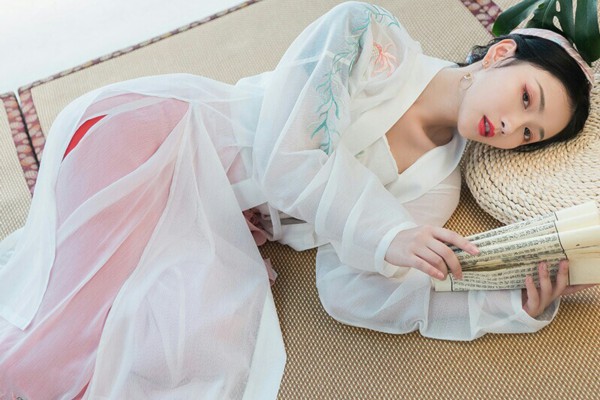 武汉资深推拿按摩师，手法精湛，养生养生就找TA